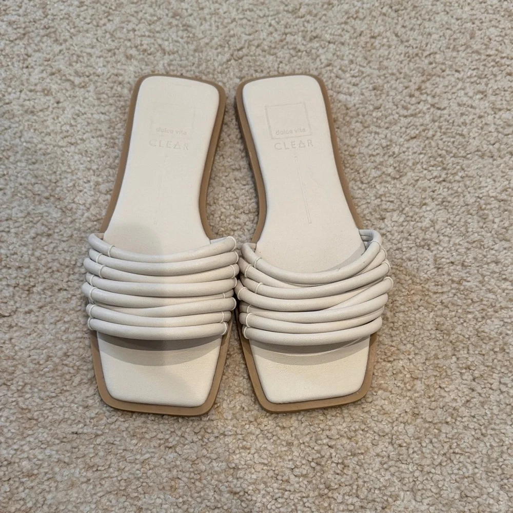 NEW Dolce Vita White and Tan Women's Sandals - Picture 1 of 4